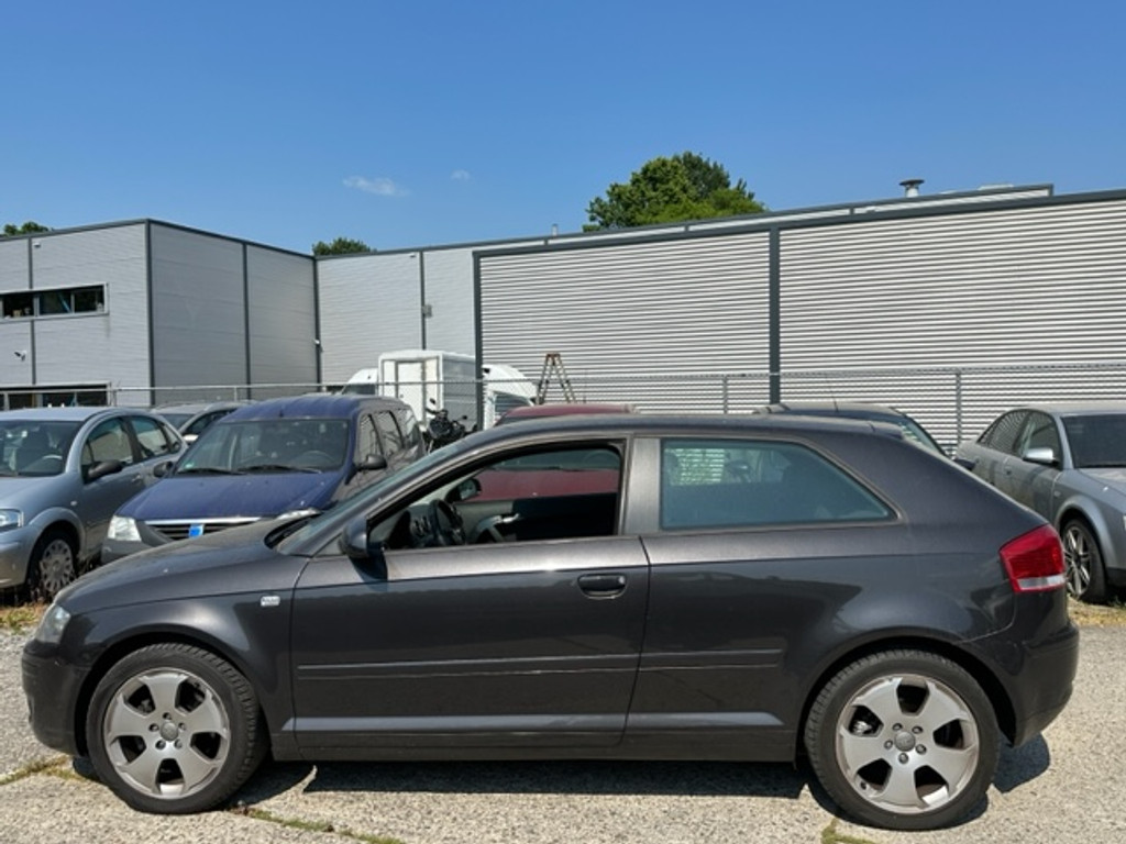 34396534-7.jpg