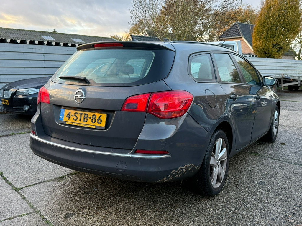 50996854-3.jpg