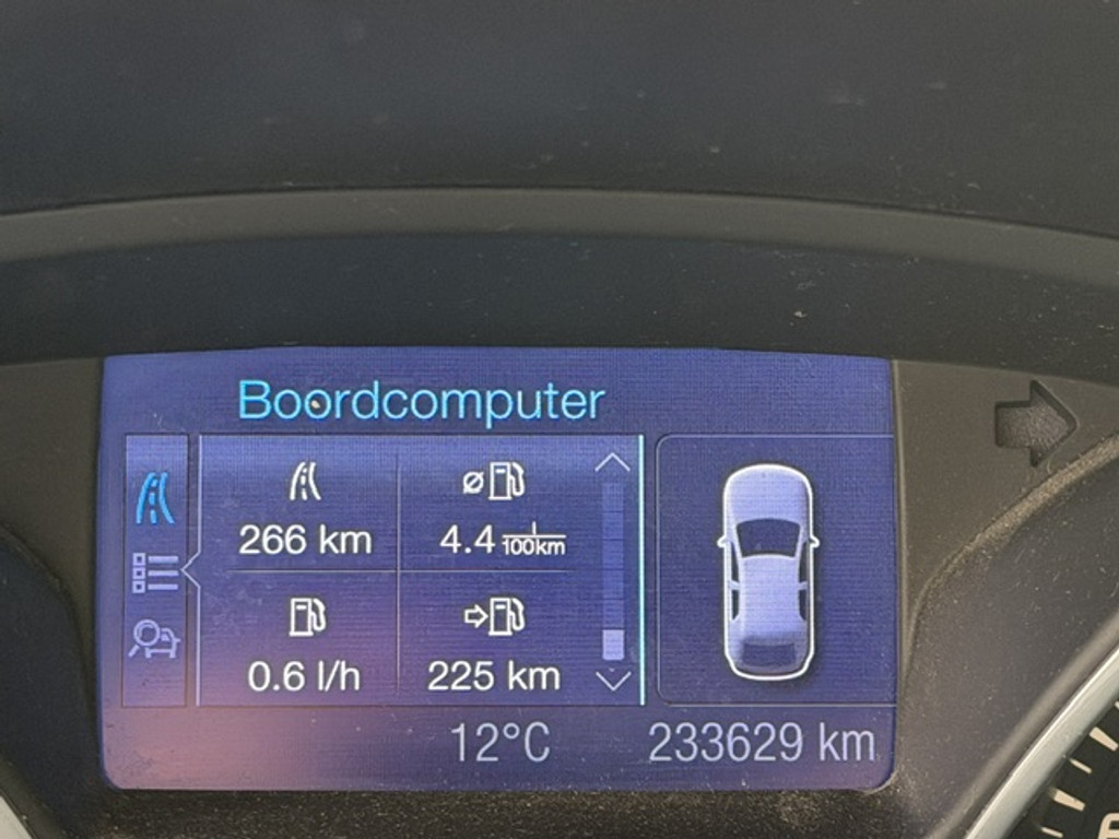 52786771-6.jpg