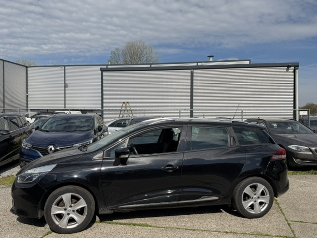 52822993-7.jpg